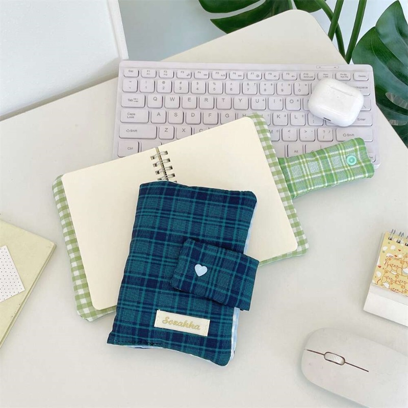 Zielono-biała tkanina w kratkę – Laptop Sleeve recenzja i cena